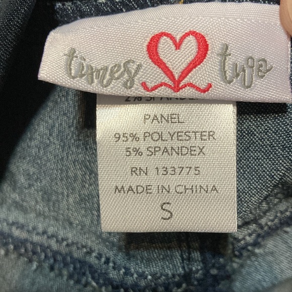 NWT Maternity Times Two size Small bermuda shorts rolled hem 5 pocket 12035 - Picture 5 of 6